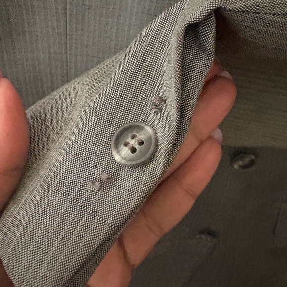 Giovanni Men's Gray 2 Piece Suit Size 46 Formal Double-Vented - Picture 14 of 16